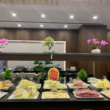 Ramada By Wyndham Istanbul Umraniye Hotel Екстериор снимка