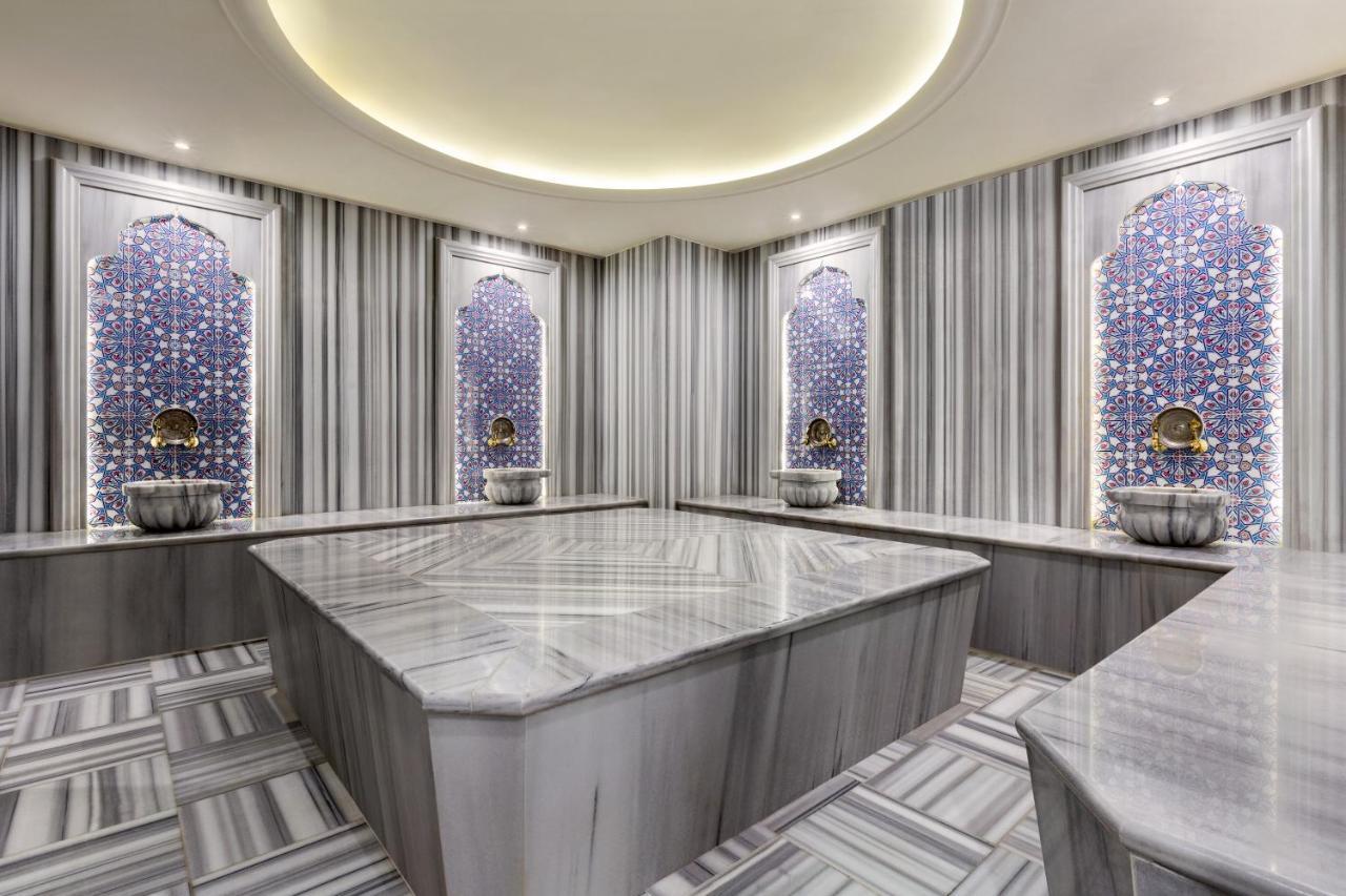 Ramada By Wyndham Istanbul Umraniye Hotel Екстериор снимка